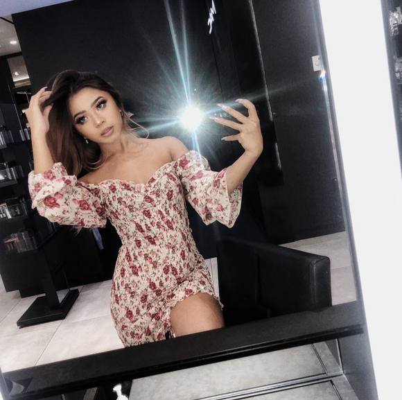 Meet your Posher, Alice - Picture 1 of 1